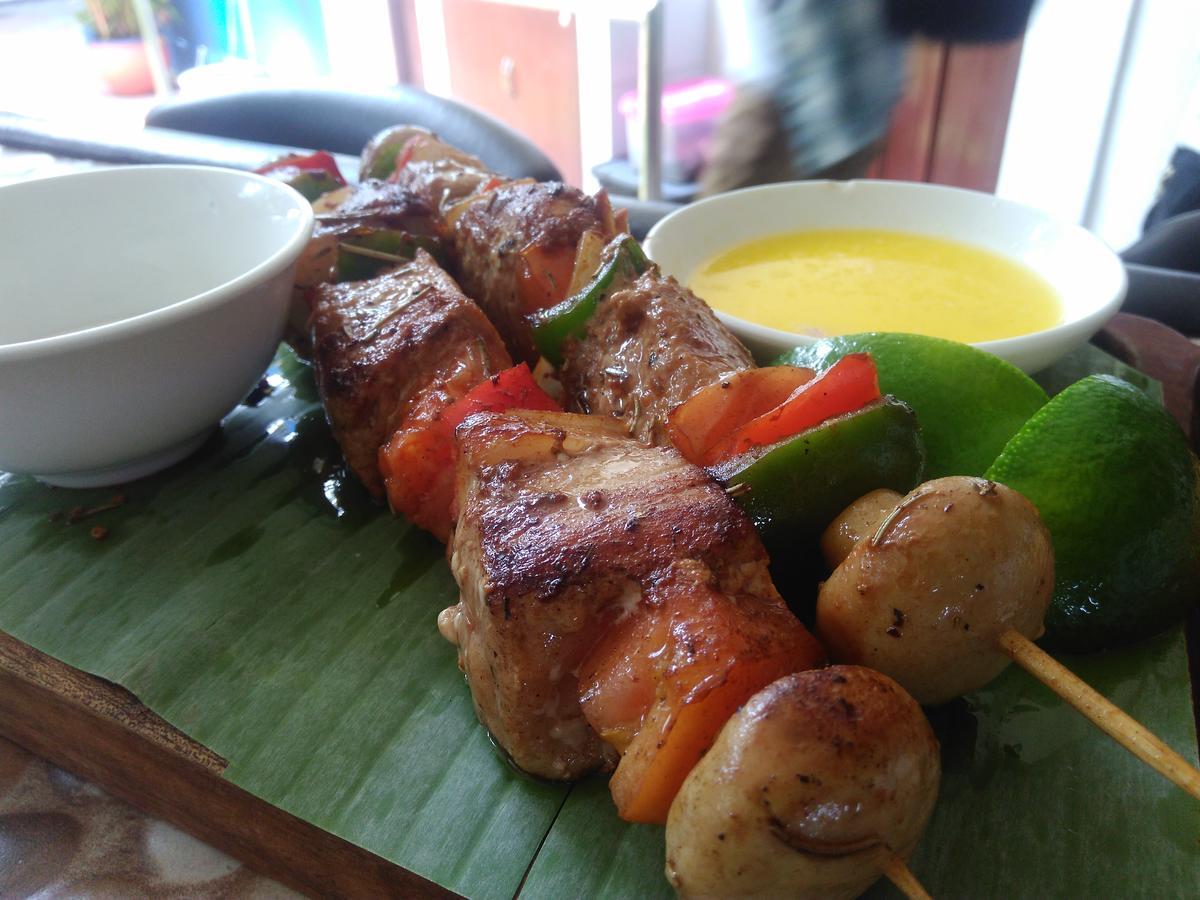 Mango'S Beachfront Resort Olongapo Kültér fotó