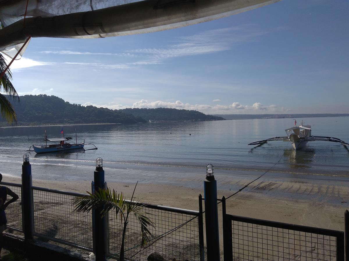 Mango'S Beachfront Resort Olongapo Kültér fotó