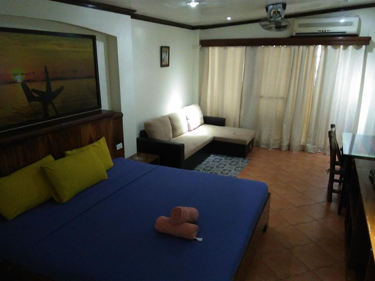 Mango'S Beachfront Resort Olongapo Kültér fotó