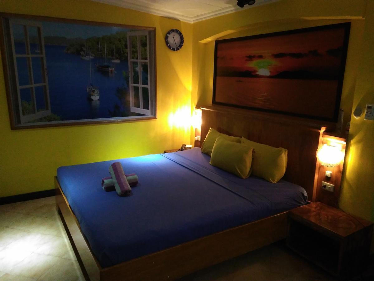 Mango'S Beachfront Resort Olongapo Szoba fotó